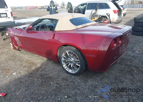 2007 Chevrolet Corvette из США, поврежденный, VIN 1G1YY36U875109528